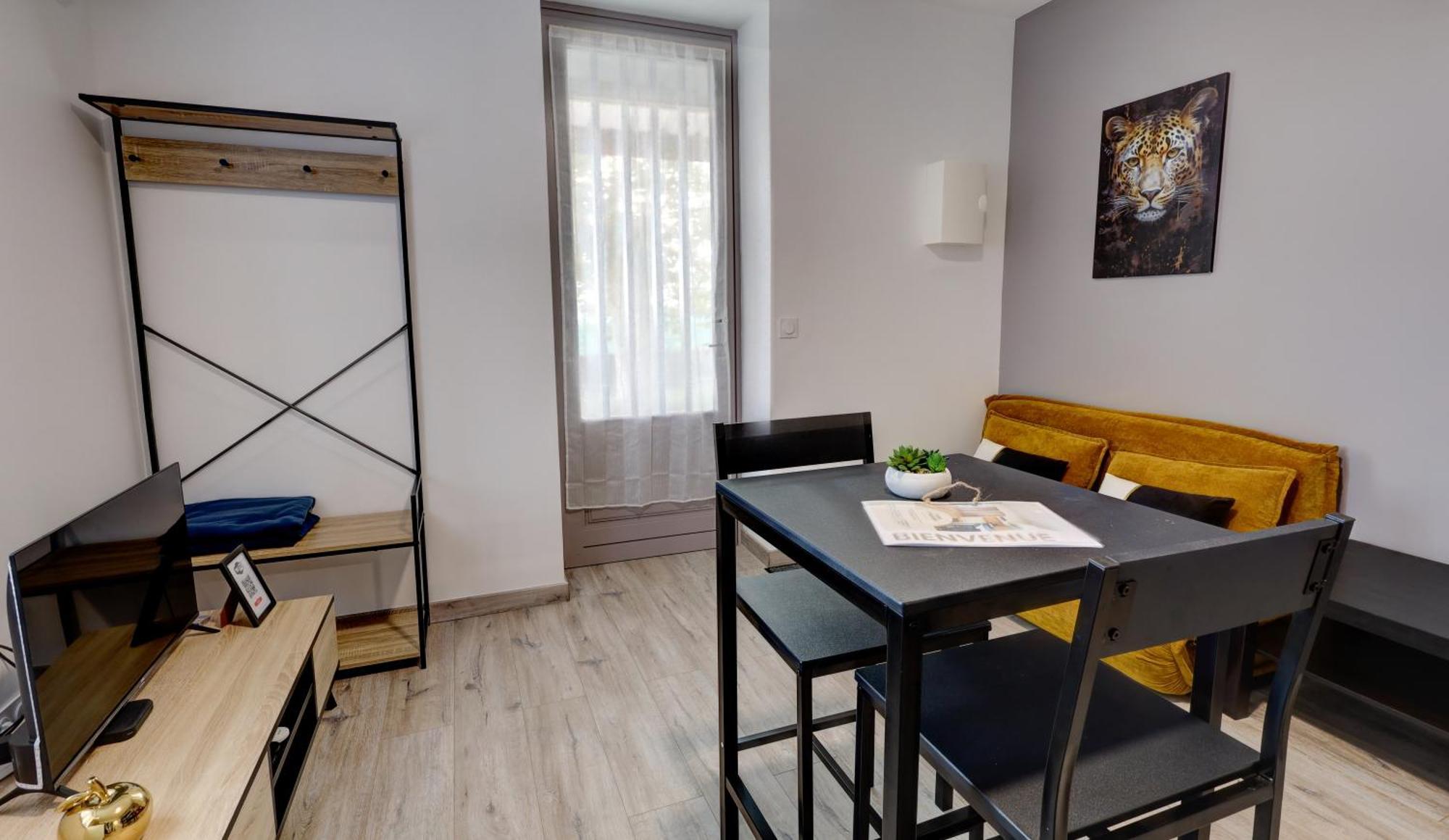 Le Westy 2 Apartment Hieres-Sur-Amby Екстериор снимка