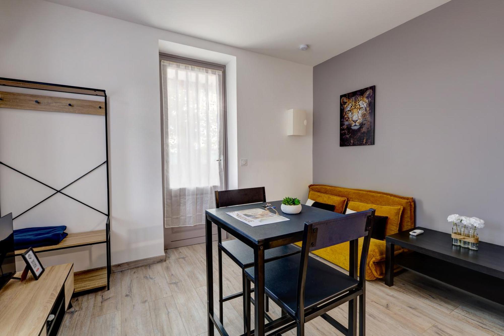 Le Westy 2 Apartment Hieres-Sur-Amby Екстериор снимка